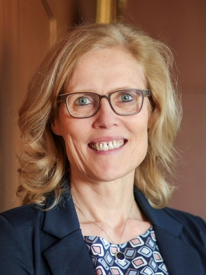 Portrait von Claudia Meffert